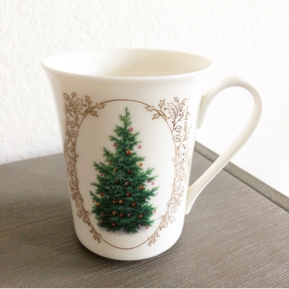 Christmas tree holiday porcelain cup